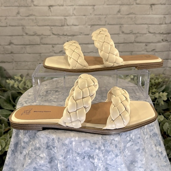 Time and Tru Ivory Braided Soft Vinyl 2-Band Sandal Slides Women’s 8.5W☀️NWOT - Picture 4 of 8